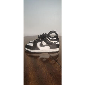 Nike Shoes Youth Size 3.5Y Black White Low Top Athletic Leather Sneakers
